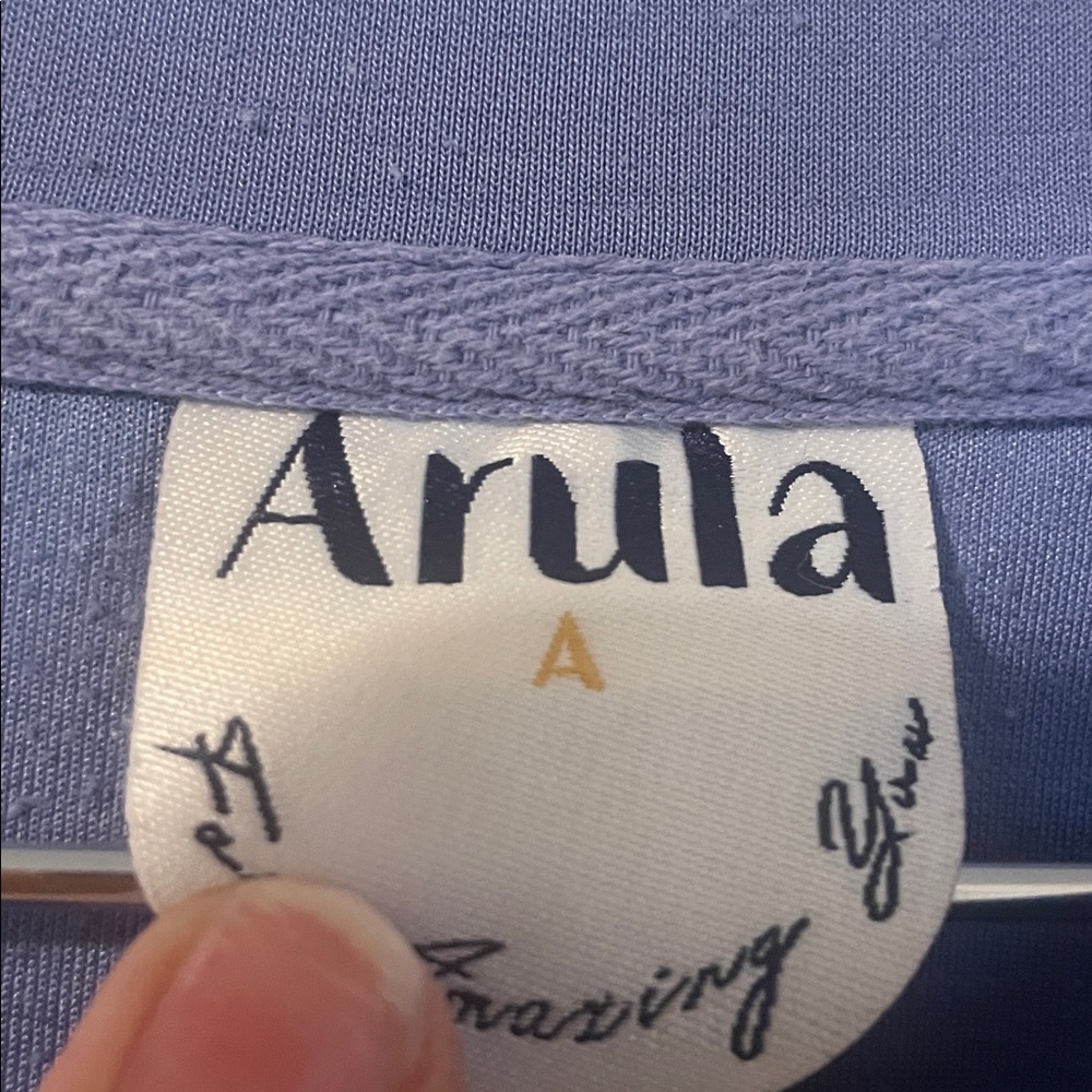 Sweatshirt - Picture 2 of 6